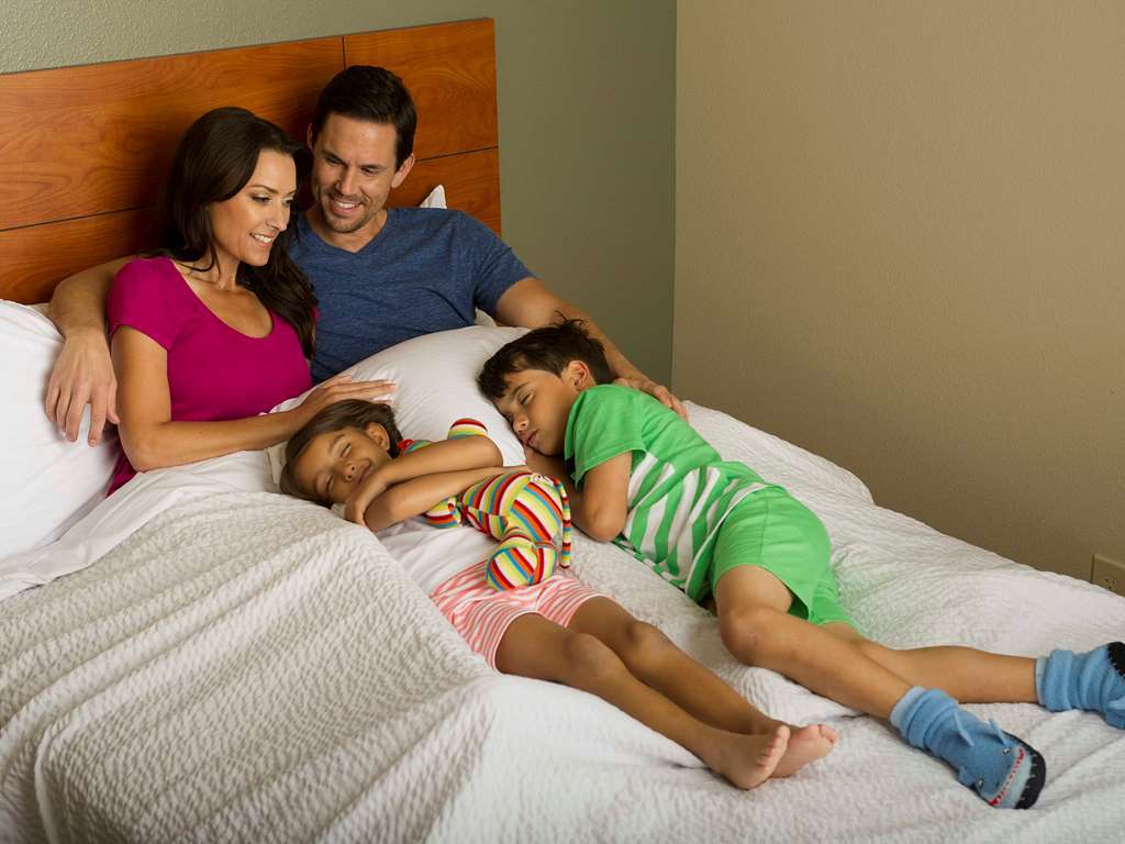 Value Place Fayetteville Room photo